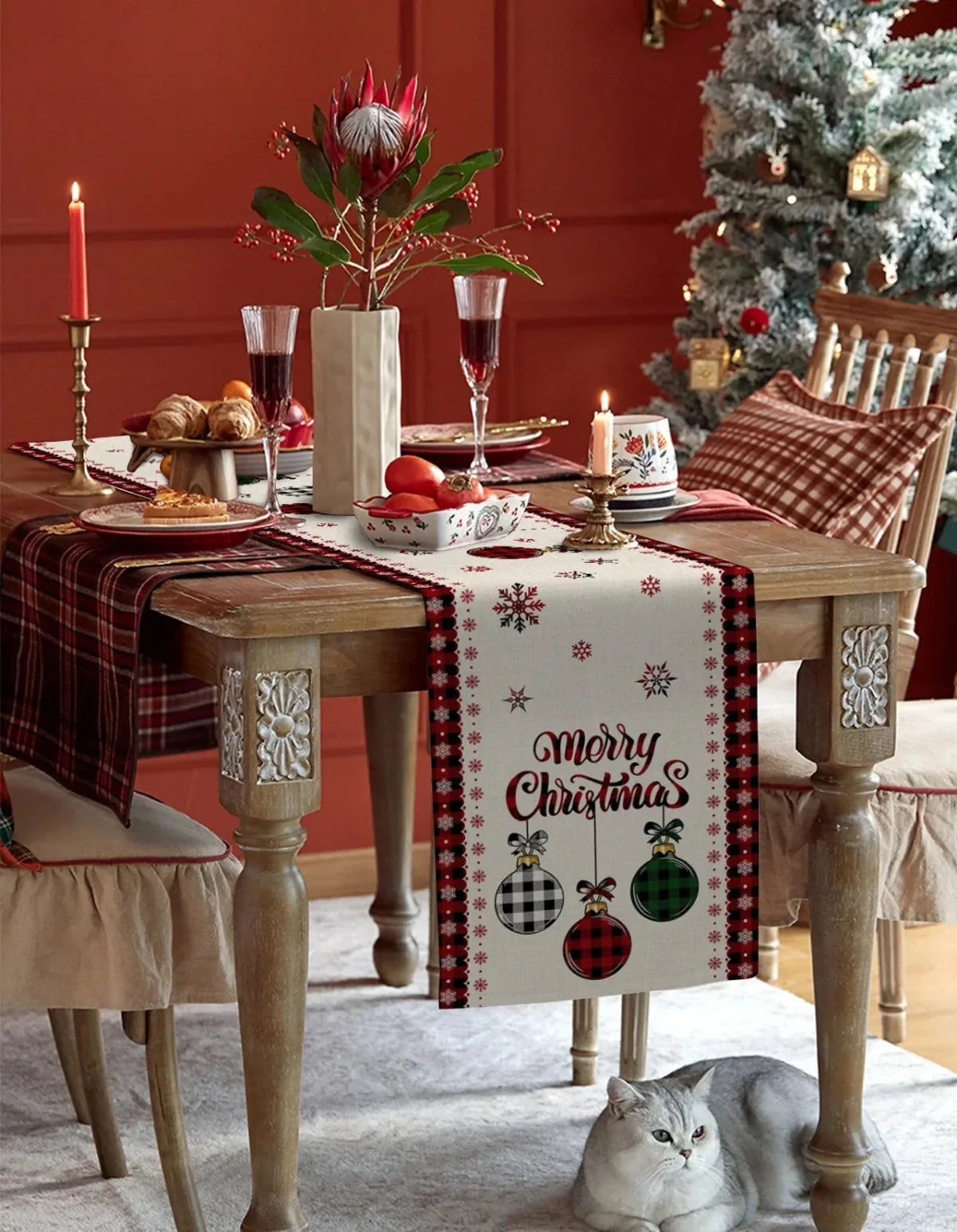 Merry Christmas Tree Ball Linen Table Runners